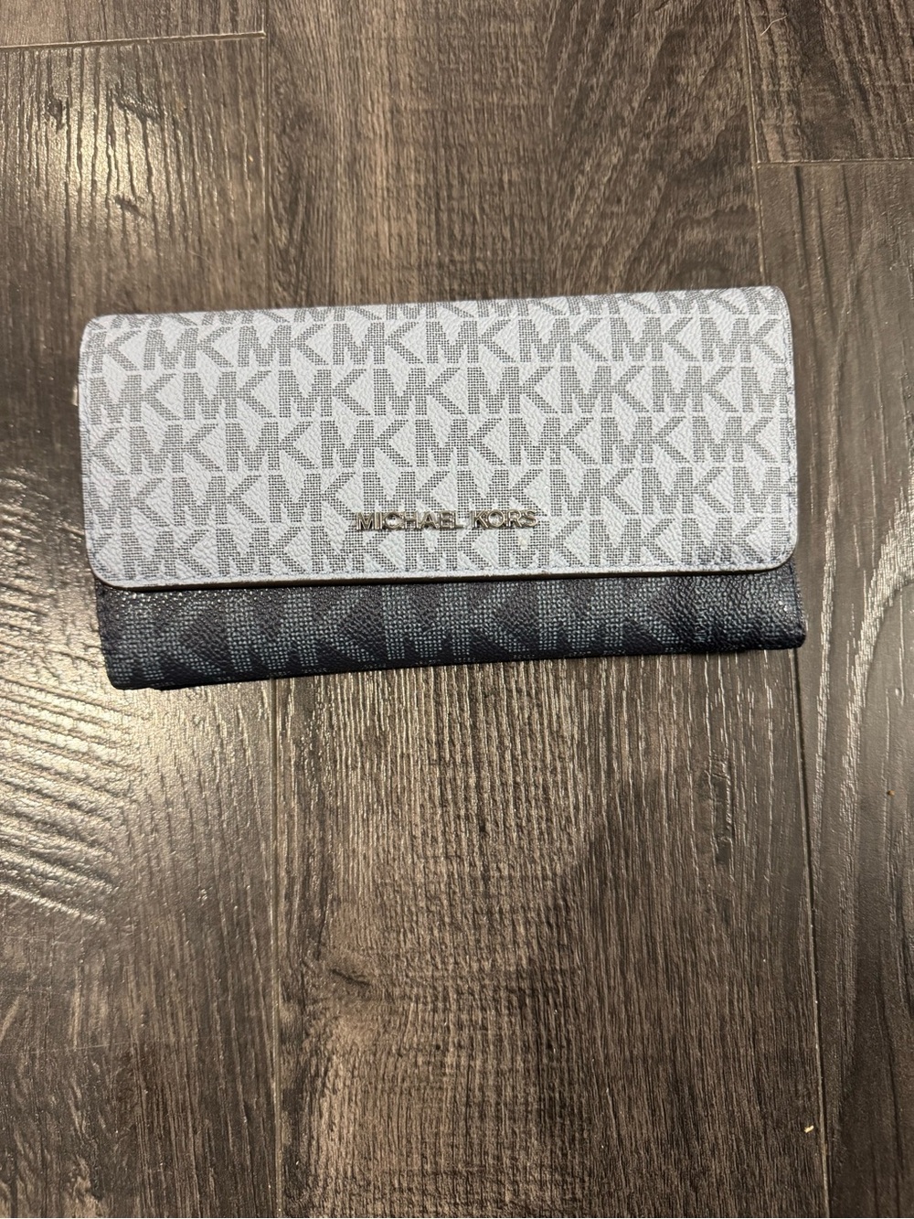 Michael Kors Two-Tone MK Continental Wallet - Blue & Light Blue